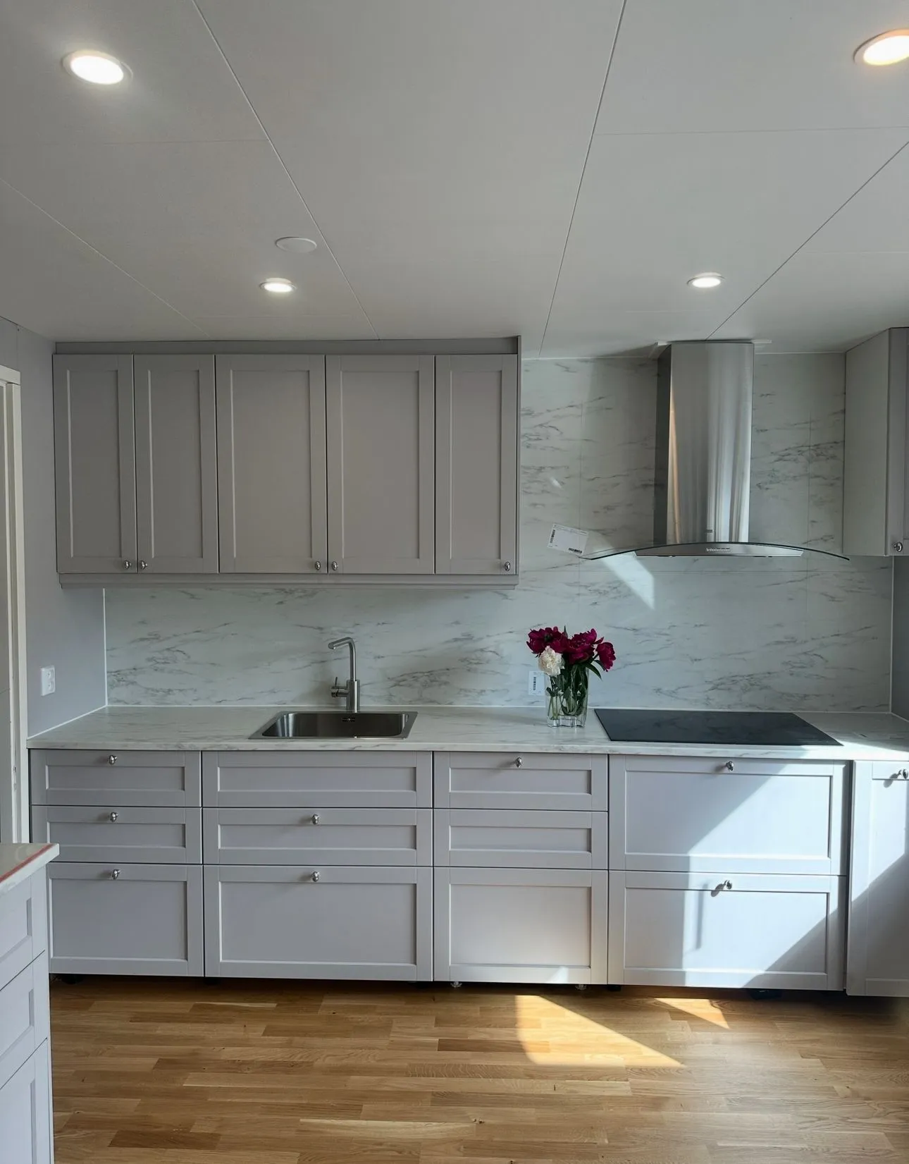 Köksrenovering grått